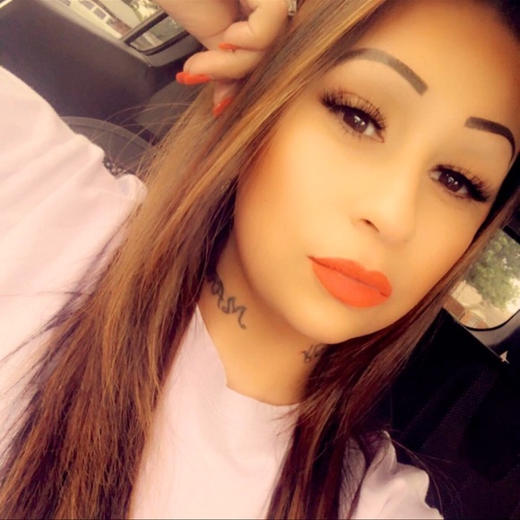 Meet your Posher, Lindsey - Picture 1 of 1